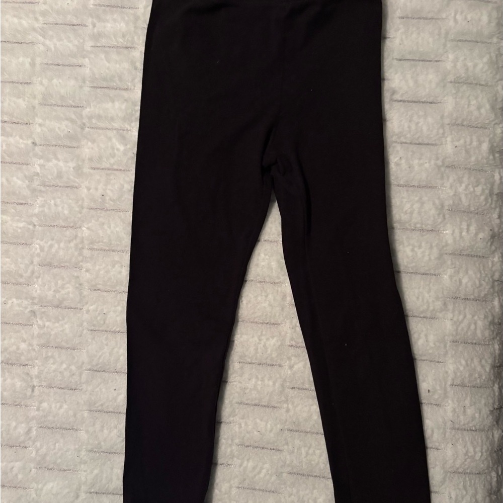 Place Essential kids Black Leggings. 215